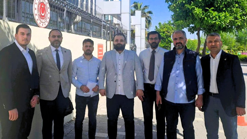 REFAHLI GENÇLER GAZZE İÇİN ASKERLİK ŞUBEYE KOŞTU