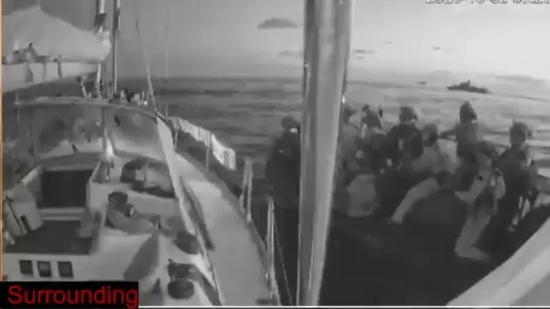 İSRAİL 28 TÜRK VATANDAŞINI ALIKOYDU