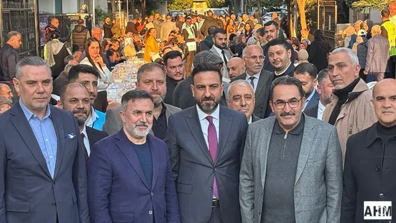 AK Parti Seyhan Teşkilatı Aile İftarında Buluştu